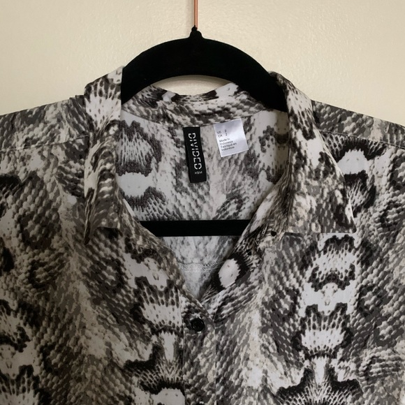 Croc pattern button down - Picture 2 of 2